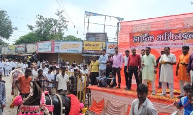 शाजापुर में निकली भगवान देवनारायण की शोभायात्रा:जिलेभर के पांच हजार से ज्यादा गुर्जर समाज के लोग हुए शामिल