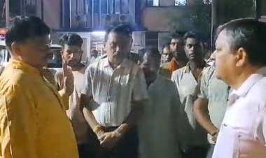 शिवपुरी जिला अस्पताल में गंदगी देख भड़के मंत्री प्रदुमन सिंह:वाइपर उठाकर खुद सफाई की, सफाई एजेंसी पर करवाई FIR