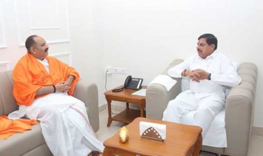 मुख्यमंत्री डॉ. यादव से पं. प्रदीप मिश्रा ने की भेंट