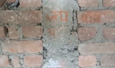 मऊगंज में अज्ञातों ने गायब की मंदिर से हनुमान प्रतिमा:तीन दिन में दूसरी बार की वारदात; दरवाजे पर लिखा I Love you, जय भीम