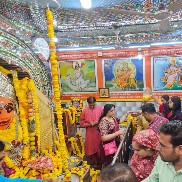 शाजापुर में नवरात्रि में श्रद्धालुओं की उमड़ी भीड़:दस हजार से अधिक श्रद्धालुओं ने माता के दरबार में टेका माथा
