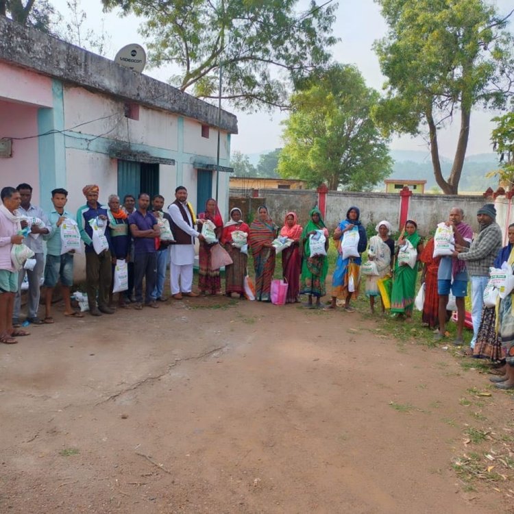 डिंडौरी में कृषि विभाग ने 110 किसानों को बांटा मसूर:बोले- चना, गेहूं, अलसी और सूरजमुखी के बीज भी मिलेंगे