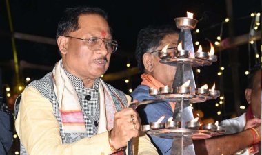 मुख्यमंत्री विष्णु देव साय मां महानंदा चित्रोत्पला गंगा महानदी महाआरती महोत्सव-2024 में हुए शामिल