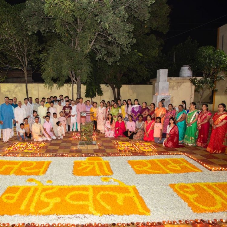 गोंदवले धाम में दीपोत्सव:जहां गुरु आज्ञा पालन और राम नाम का पहरा, वहां हमेशा ही दिवाली और दशहरा - कोकजे गुरुजी