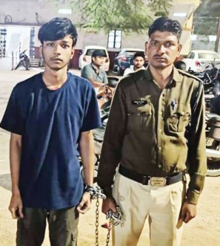 तलवार लहराते आरोपी गिरफ्तार