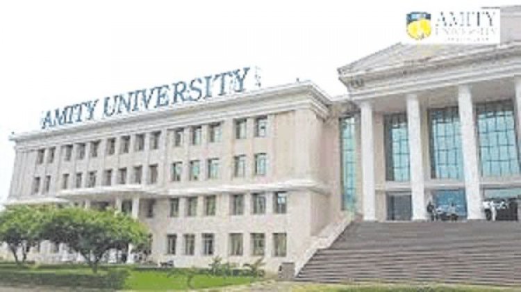 एमिटी विवि के छात्रों में मारपीट, प्रदर्शन भी