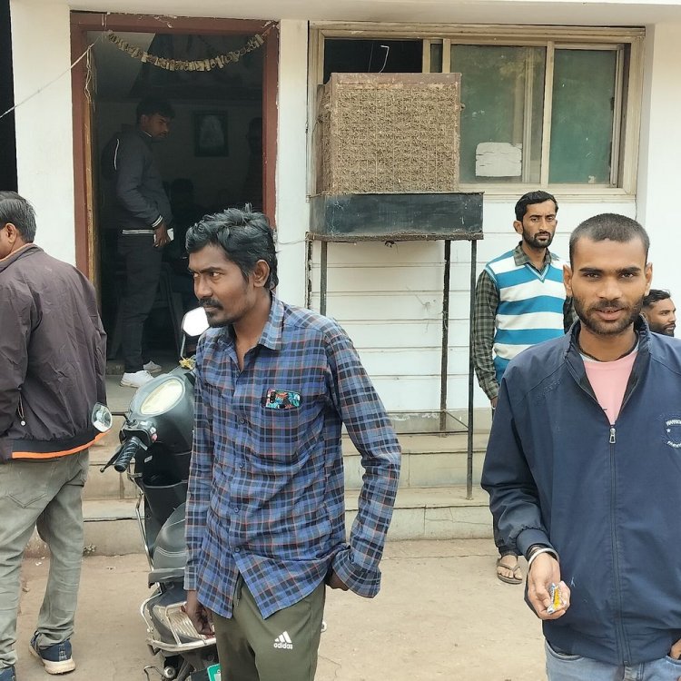 कटनी में सड़क हादसे में युवक की मौत:विजयराघवगढ़ थाना क्षेत्र के जीवारा गांव में आमने-सामने टकराई बाइक, स्कूल से घर जा रहे थे भाई-बहन