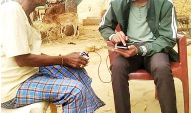 डोर-टू-डोर जाकर बनाया जा रहा आयुष्मान कार्ड