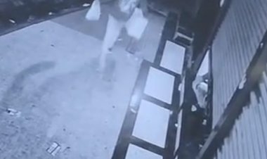 25 हजार नगदी के साथ आटा-चावल ले गए चोर:सुपर मार्केट से 90 हजार कीमत का सामान ले उड़े, CCTV में कैद हुए