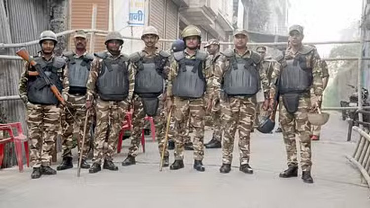 बाबरी विध्वंस की बरसी पर उत्तर प्रदेश में हाई अलर्ट, मथुरा में 1000 पुलिसकर्मी तैनात, अयोध्या-संभल में सुरक्षा टाइट