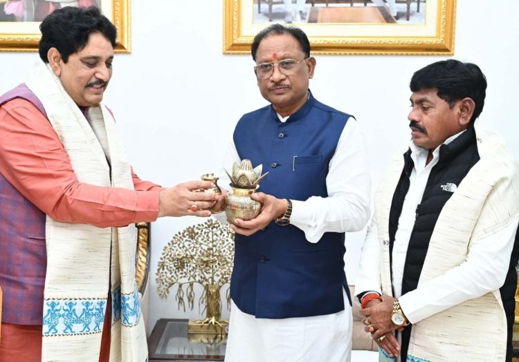 मुख्यमंत्री श्री विष्णु देव साय महाकुंभ में निमंत्रित