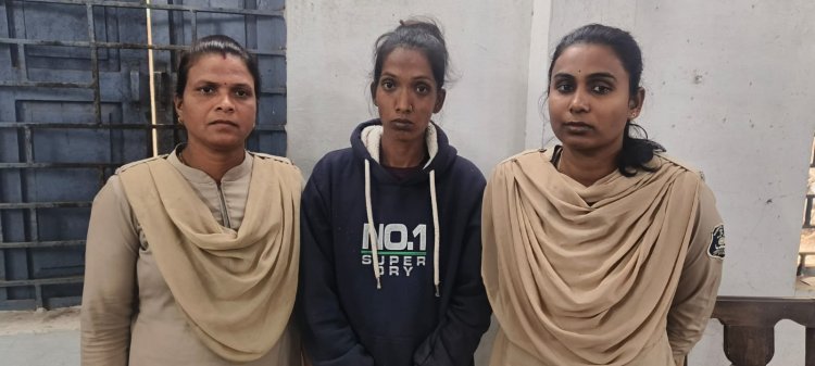 रिश्वत देकर अंक बढ़ाने वाली महिला अभ्यर्थी गिरफ्तार