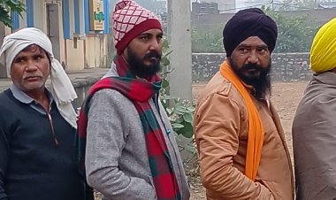 श्योपुर में दो माह से यूरिया-डीएपी खाद की किल्लत बरकरार:किसानों का आरोप- टोकन लेने के बाद भी नहीं मिल रही, जबकि ब्लैक में बेची जा रही