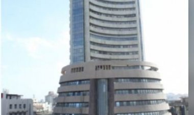 लगातार दो सत्रों की गिरावट के बाद भारतीय शेयर बाजार की दमदार वापसी, सेंसेक्स 535 अंक चढ़ा