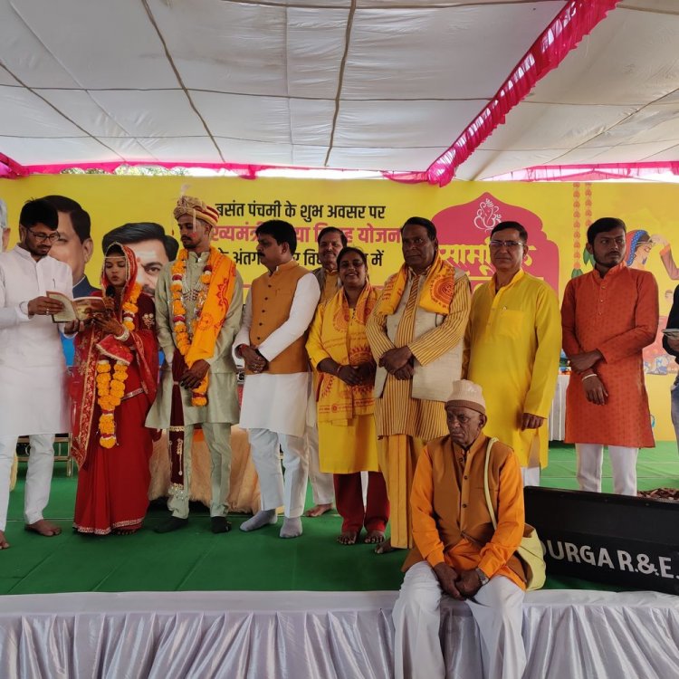 मुख्यमंत्री कन्यादान योजना में सामूहिक विवाह:फंदा ब्लॉक में 151 जोड़ों का वैदिक रीति से विवाह, विधायक ने दिया आशीर्वाद