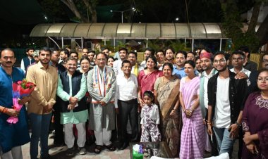 मुख्यमंत्री से छत्तीसगढ़ राज्य बाल संरक्षण आयोग के नवनियुक्त अध्यक्ष ने की सौजन्य भेंट