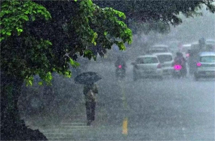 Rain Alert: आज बदलेगा मौसम, 80 KM की रफ्तार से चलेंगी हवाएं, 25 राज्यों में भारी बारिश का IMD अलर्ट जारी