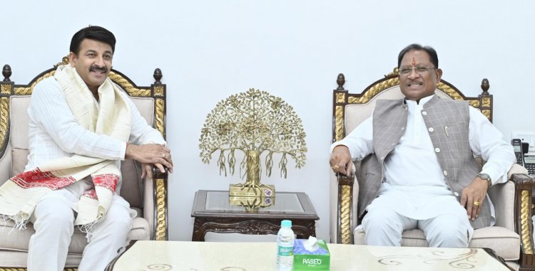 मुख्यमंत्री  विष्णु देव साय से सांसद  मनोज तिवारी ने की सौजन्य भेंट