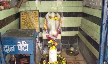 CG - अद्भुत है भगवान शिव का ये मंदिर, 12 महीने नंदी के मुंह से निकलता है जल