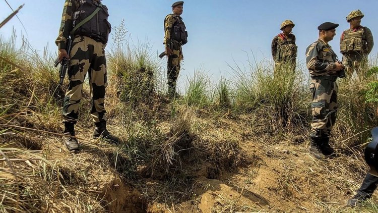 कर्रेगुट्टा पहाड़ी पर हुआ IED ब्लास्ट की चपेट में आने से 2 जवान घायल, एयरलिफ्ट कर लाया गया बीजापुर