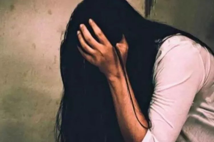 CRIME NEWS : दुष्कर्म पीड़िता को न्याय दिलाने का झांसा देकर वकील ने की दरिंदगी, मामला दर्ज