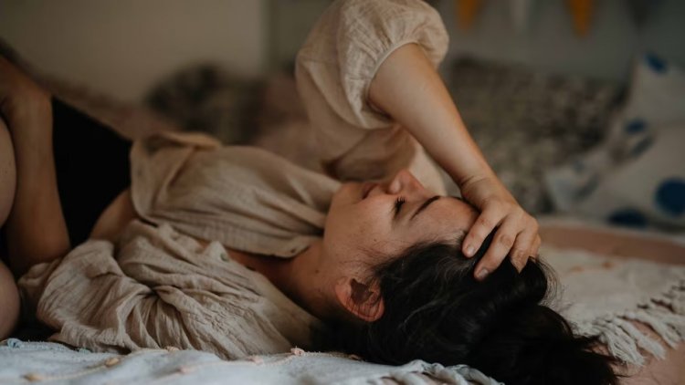 CG- ऑनलाइन हुई विदेशी लड़के से दोस्ती, गिफ्ट में भेजा हीरे की रिंग, लालच में आकर युवती ने किया ये काम, फिर जो हुआ….