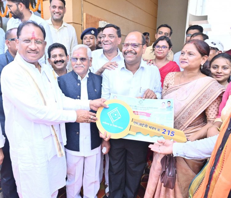 मुख्यमंत्री विष्णु देव साय आज अचानक पहुंचे अछोटी