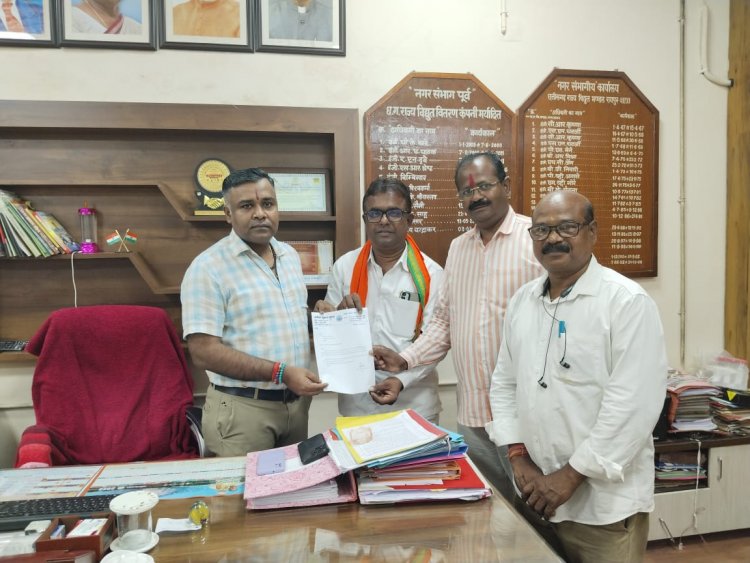 शहर में बिजली बंद की समस्या आम : शंकर नगर वार्ड के पार्षद राजेश गुप्ता पहुंचे बिजली दफ्तर