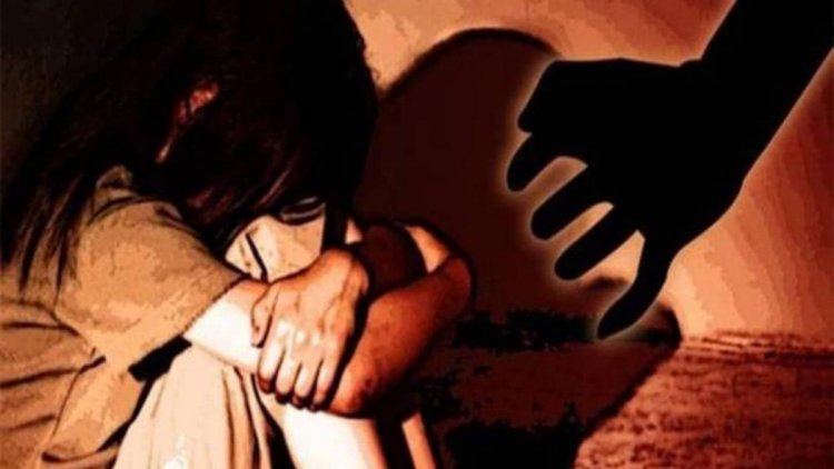 CG – बार से निकली छात्रा का अपहरण : दरिंदों ने छात्रा को बंधक बनाकर बेल्ट से पीटा और किया दुष्कर्म