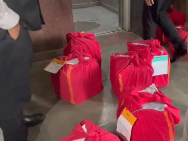 छत्तीसगढ़ DMF घोटाला : ACB-EOW ने कोर्ट में 6000 पन्नों की चार्जशीट पेश की, अफसरों को 40% कमीशन…