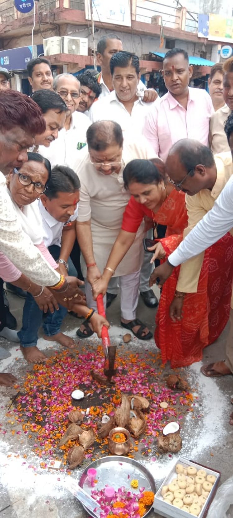 गर्मी के साथ बारिश की भी तैयारी करें, बार-बार किये जाने वाले गड्ढो पर दक्षिण विधायक ने गहन नाराजगी व्यक्त की