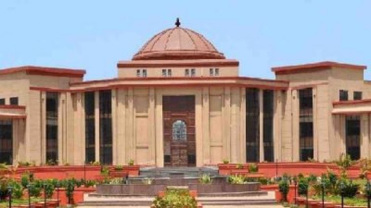 GGU में नमाज पढ़ाने वाले प्रोफेसरों को हाईकोर्ट ने दिया झटका, FIR रद्द करने की याचिका की खारिज…