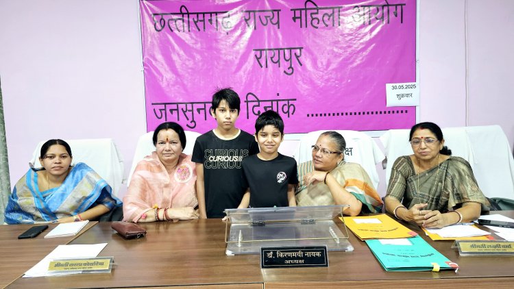 शासकीय सेवा में रहते हुए बिना तलाक लिए दूसरा विवाह सेवा से निलंबन का पर्याप्त आधार है।