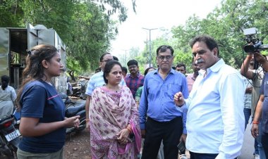 रायपुर में विकास कार्यों का निरीक्षण, विधायक राजेश मूणत और मेयर  मीनल चौबे ने लिया सौंदर्यीकरण, चौपाटी और स्विमिंग पूल का जायज़ा*