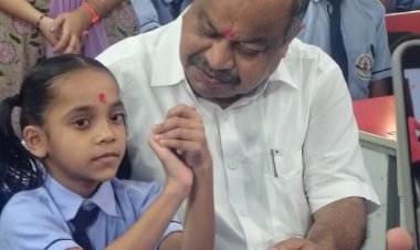 छात्रों के बीच आकर बचपन याद आ गया, नए सत्र की बच्चों को शुभकामनाएं -पुरंदर मिश्रा