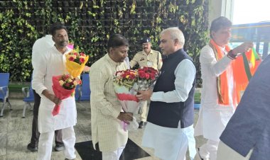 भाजपा के राष्ट्रीय सह संगठन महामंत्री शिव प्रकाश , व क्षेत्रीय संगठन महामंत्री  अजय जम्वाल रायपुर पहुंचे।