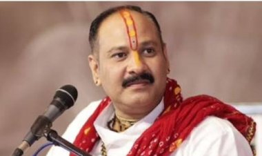 शिव कथा वाचक प्रदीप मिश्रा की मुश्किलें बढ़ीं, चित्रगुप्त पर टिप्पणी के विरोध में प्रदर्शन तेज!