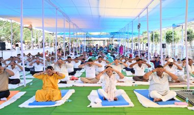 योग स्वस्थ शरीर व आनंदित मन का आधार है- सांसद