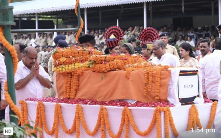 एएसपी आकाश राव गिरपुंजे की शहादत  अपूरणीय क्षति, नक्सलियों को मुहतोड ज़वाब दिया जाएगा - पुरन्दर मिश्रा