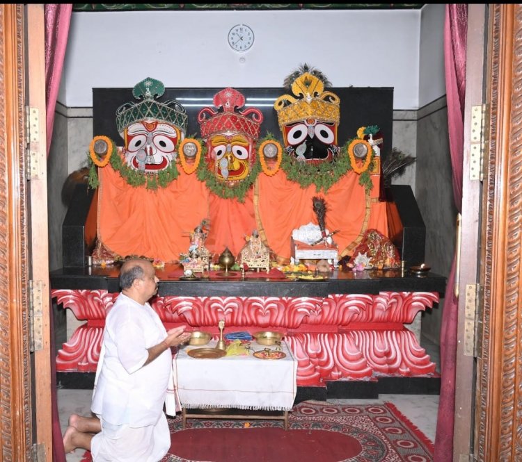 भगवान जगन्नाथ का महा स्नान अनुष्ठान सम्पन्न, अब 15 दिन रहेंगे एकांतवास में – 27 जून को निकलेगी भव्य रथयात्रा: पुरंदर मिश्रा