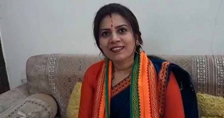 POLITICS : रिसाली नगर निगम में कांग्रेस को बड़ा झटका, पार्षद डॉ. सीमा साहू ने थामा भाजपा का दामन