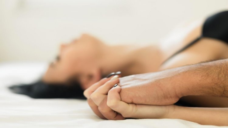 Ration Card के बदले रोजगार सहायक की Dirty Deal, बोला- ‘पहले मेरे साथ शारीरिक संबंध बनाओ फिर मिलेगा राशन कार्ड