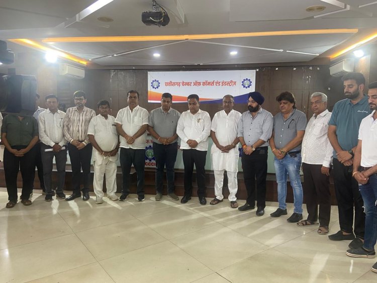 अहमदाबाद प्लेन क्रैश पर छत्तीसगढ़ चेंबर ऑफ़ कॉमर्स एंड इंडस्ट्रीज ने जताया गहरा शोक, मौन धारण कर दी श्रद्धांजलि