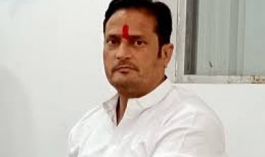 अडानी की मालगाड़ियों के लिए यात्री रेलगाड़ियों को किया जा रहा रद्द