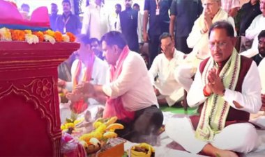 सीएम हाउस में मनाया जा रहा ‘हरेली तिहार’...देखें LIVE विडियो...!!