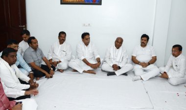 प्रदेश अध्यक्ष  किरण देव सहित भाजपा नेताओं ने दी श्रद्धांजलि