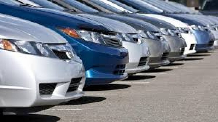 कार खरीदने के लिए और ढीली करनी होगी जेब, लागू हुआ तगड़ा टैक्स