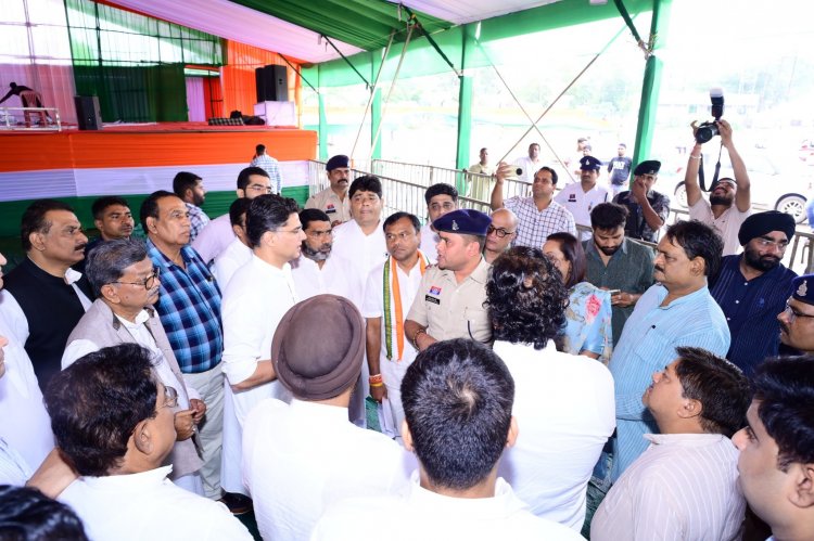 कांग्रेस के राष्ट्रीय महासचिव एवं छत्तीसगढ़ प्रभारी सचिन पायलट ने किसान, जवान, संविधान सभा स्थल का निरीक्षण किया