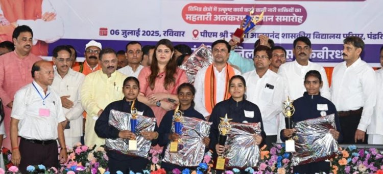 मुख्यमंत्री श्री साय ने क्षेत्रीय विधायक श्रीमती भावना बोहरा के प्रयासों की सराहना करते हुए कहा कि