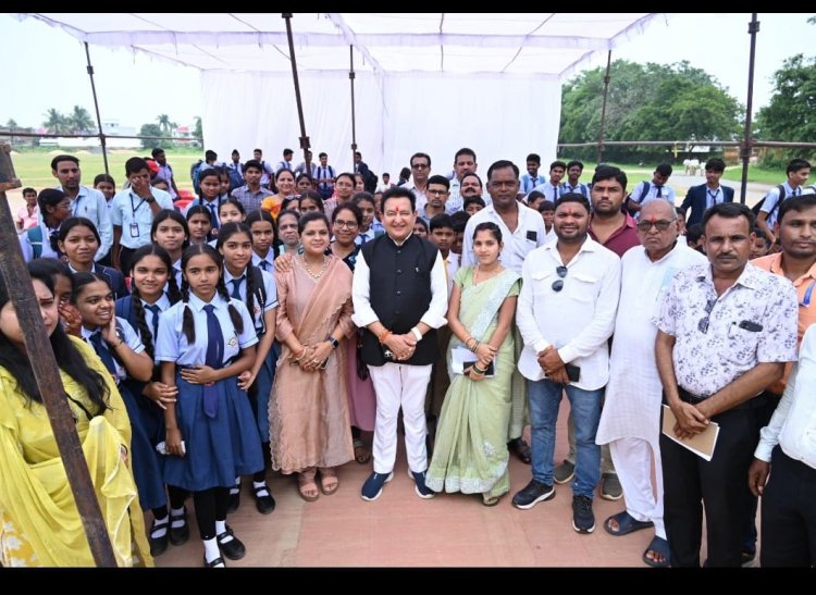 बसना में शिक्षा को नई ऊंचाई देने की पहल: विधायक डॉ संपत अग्रवाल ने हाईस्कूल भवन निर्माण का किया भूमिपूजन